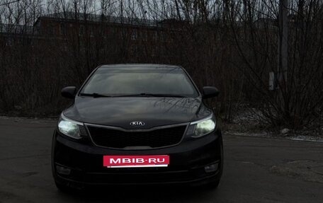 KIA Rio III рестайлинг, 2017 год, 1 000 000 рублей, 3 фотография