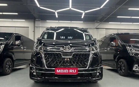 Toyota HiAce H300, 2024 год, 8 670 777 рублей, 2 фотография