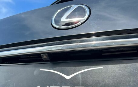 Lexus RX IV рестайлинг, 2018 год, 3 800 000 рублей, 14 фотография