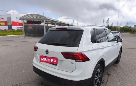 Volkswagen Tiguan II, 2017 год, 1 370 000 рублей, 2 фотография