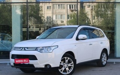 Mitsubishi Outlander III рестайлинг 3, 2013 год, 1 624 000 рублей, 1 фотография