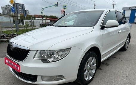 Skoda Superb III рестайлинг, 2011 год, 889 000 рублей, 2 фотография