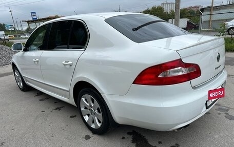 Skoda Superb III рестайлинг, 2011 год, 889 000 рублей, 7 фотография