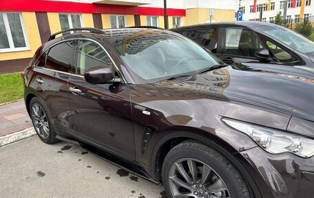 Infiniti QX70, 2014 год, 2 600 000 рублей, 7 фотография