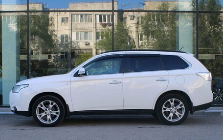 Mitsubishi Outlander III рестайлинг 3, 2013 год, 1 624 000 рублей, 8 фотография