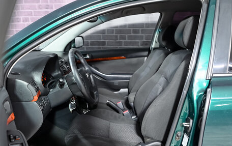 Toyota Avensis III рестайлинг, 2006 год, 850 000 рублей, 10 фотография