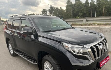 Toyota Land Cruiser Prado 150 рестайлинг 2, 2015 год, 5 500 000 рублей, 1 фотография