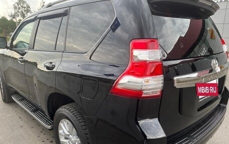 Toyota Land Cruiser Prado 150 рестайлинг 2, 2015 год, 5 500 000 рублей, 3 фотография