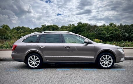 Skoda Superb III рестайлинг, 2013 год, 1 800 000 рублей, 4 фотография