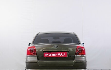 Toyota Avensis III рестайлинг, 2005 год, 849 000 рублей, 5 фотография