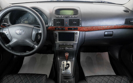 Toyota Avensis III рестайлинг, 2005 год, 849 000 рублей, 13 фотография