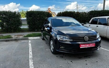 Volkswagen Jetta VI, 2015 год, 850 000 рублей, 1 фотография
