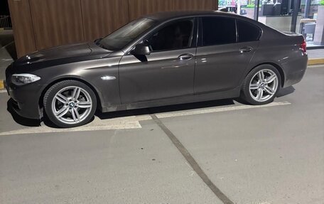 BMW 5 серия, 2012 год, 1 925 000 рублей, 2 фотография