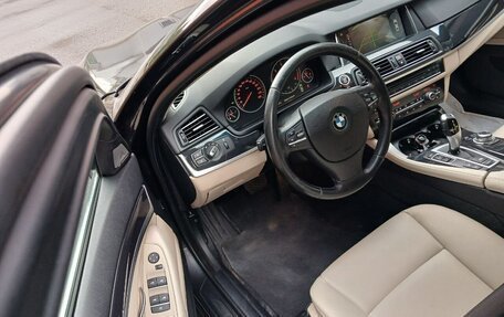 BMW 5 серия, 2012 год, 1 490 000 рублей, 14 фотография