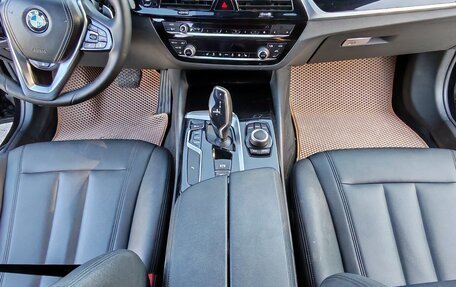 BMW 5 серия, 2019 год, 3 550 000 рублей, 11 фотография