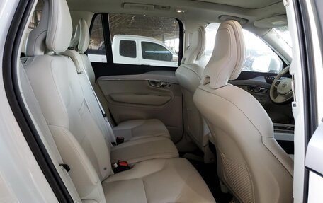 Volvo XC90 II рестайлинг, 2023 год, 4 750 000 рублей, 10 фотография