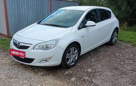 Opel Astra J, 2012 год, 770 000 рублей, 3 фотография