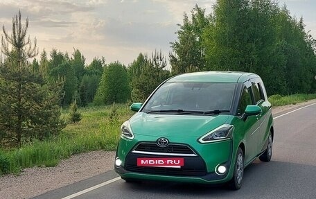 Toyota Sienta II, 2015 год, 1 290 000 рублей, 12 фотография