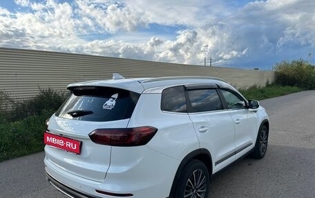 Chery Tiggo 8 Pro, 2022 год, 2 100 000 рублей, 5 фотография
