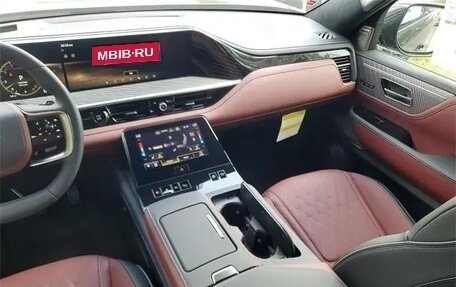 Infiniti QX80, 2025 год, 11 500 000 рублей, 8 фотография
