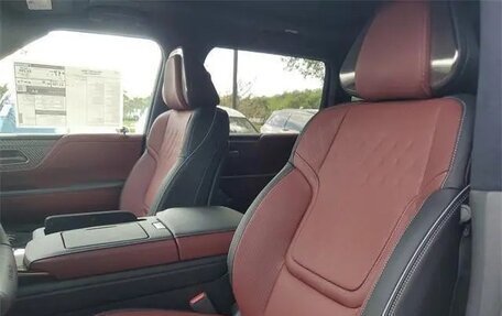 Infiniti QX80, 2025 год, 11 500 000 рублей, 18 фотография