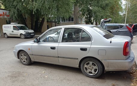 Hyundai Accent II, 2005 год, 330 000 рублей, 2 фотография