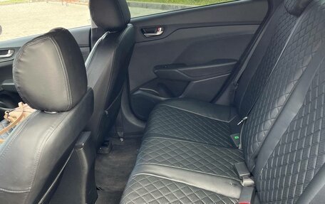 Hyundai Solaris II рестайлинг, 2018 год, 1 200 000 рублей, 5 фотография