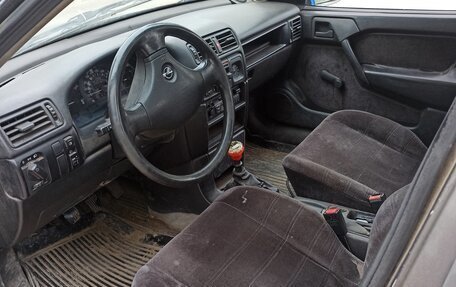 Opel Vectra A, 1992 год, 85 000 рублей, 2 фотография