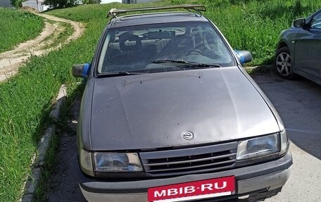 Opel Vectra A, 1992 год, 85 000 рублей, 7 фотография