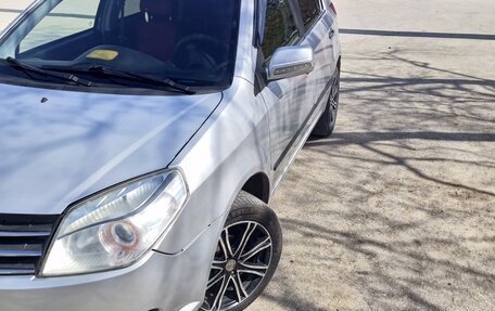Geely MK Cross I, 2012 год, 299 999 рублей, 2 фотография