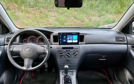 Toyota Corolla, 2004 год, 620 000 рублей, 9 фотография
