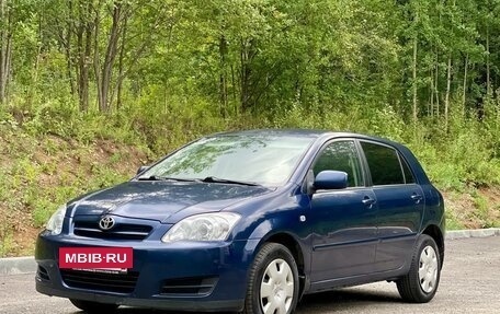 Toyota Corolla, 2004 год, 620 000 рублей, 3 фотография