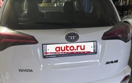 Toyota RAV4, 2018 год, 2 600 000 рублей, 8 фотография
