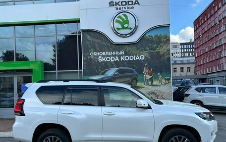 Toyota Land Cruiser Prado 150 рестайлинг 2, 2018 год, 4 249 000 рублей, 4 фотография