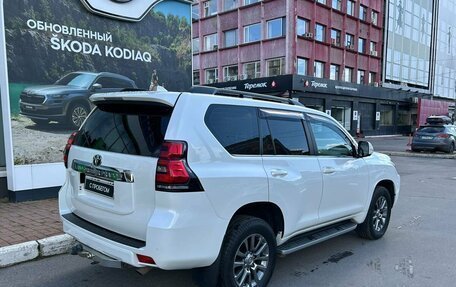 Toyota Land Cruiser Prado 150 рестайлинг 2, 2018 год, 4 249 000 рублей, 6 фотография