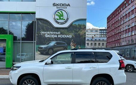 Toyota Land Cruiser Prado 150 рестайлинг 2, 2018 год, 4 249 000 рублей, 5 фотография