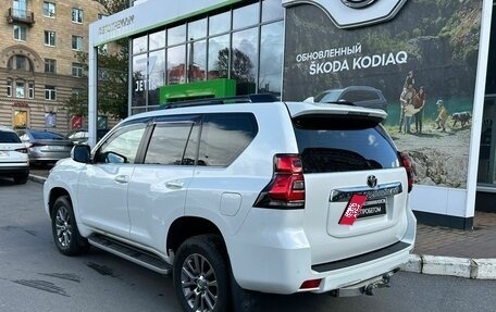 Toyota Land Cruiser Prado 150 рестайлинг 2, 2018 год, 4 249 000 рублей, 8 фотография