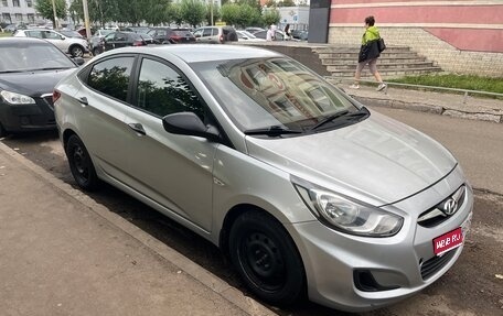 Hyundai Solaris II рестайлинг, 2013 год, 537 000 рублей, 1 фотография