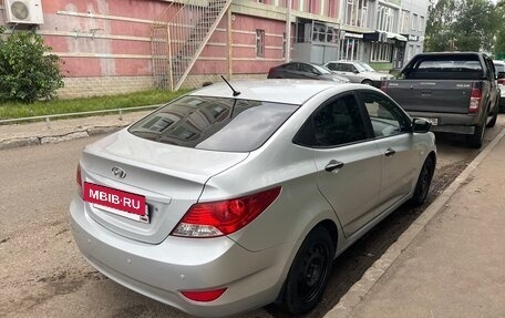 Hyundai Solaris II рестайлинг, 2013 год, 537 000 рублей, 2 фотография