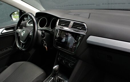 Volkswagen Tiguan II, 2020 год, 2 695 000 рублей, 9 фотография