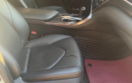 Toyota Camry, 2018 год, 2 500 000 рублей, 9 фотография