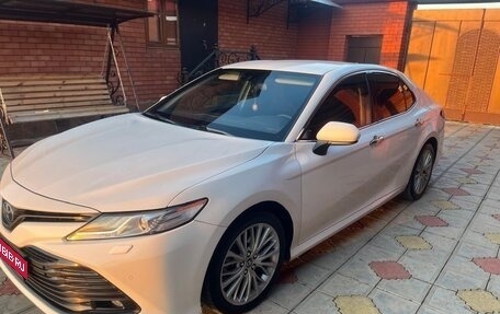 Toyota Camry, 2018 год, 2 500 000 рублей, 2 фотография