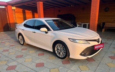 Toyota Camry, 2018 год, 2 500 000 рублей, 4 фотография