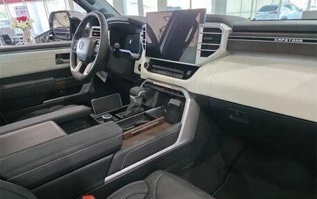 Toyota Sequoia, 2025 год, 11 500 000 рублей, 14 фотография