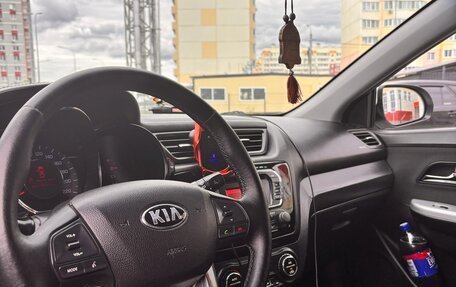KIA Rio III рестайлинг, 2013 год, 850 000 рублей, 3 фотография