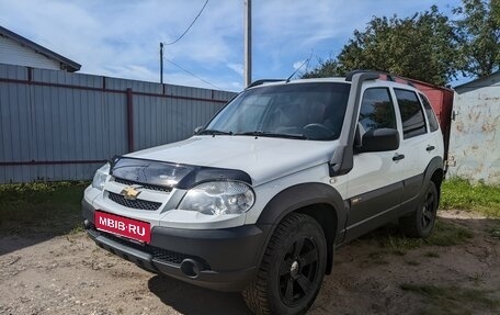 Chevrolet Niva I рестайлинг, 2016 год, 650 000 рублей, 1 фотография