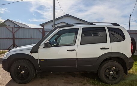 Chevrolet Niva I рестайлинг, 2016 год, 650 000 рублей, 8 фотография