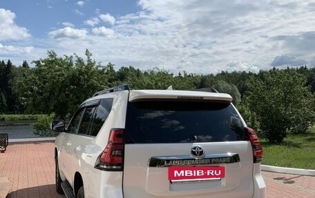 Toyota Land Cruiser Prado 150 рестайлинг 2, 2019 год, 6 400 000 рублей, 3 фотография