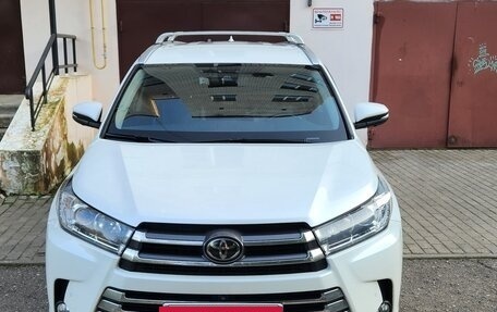 Toyota Highlander III, 2018 год, 3 600 000 рублей, 6 фотография
