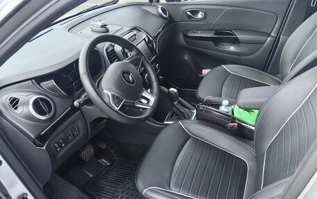Renault Kaptur I рестайлинг, 2021 год, 1 950 000 рублей, 6 фотография
